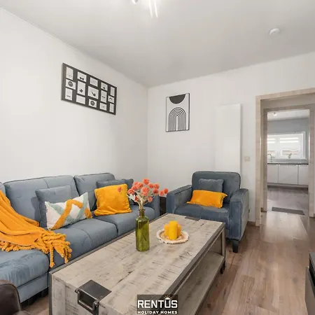 Fevery Village - Spacious For 12 Guests With Enclosed Garden Nyaraló *
