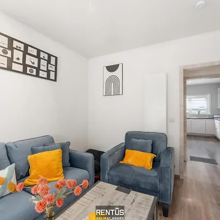 Fevery Village - Spacious For 12 Guests With Enclosed Garden בית נופש