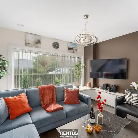 Fevery Village - Spacious For 12 Guests With Enclosed Garden בית נופש *