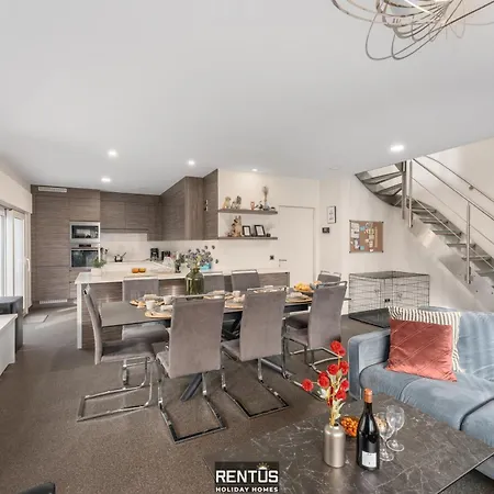 Fevery Village - Spacious For 12 Guests With Enclosed Garden בלנקנברג