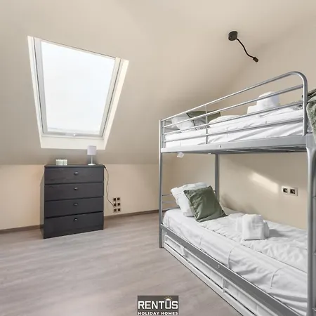 Fevery Village - Spacious For 12 Guests With Enclosed Garden * Blankenberge