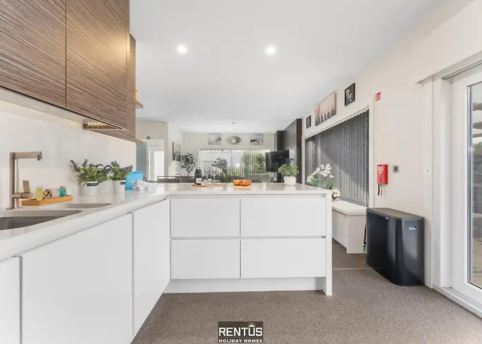 בית נופש Fevery Village - Spacious For 12 Guests With Enclosed Garden בלנקנברג