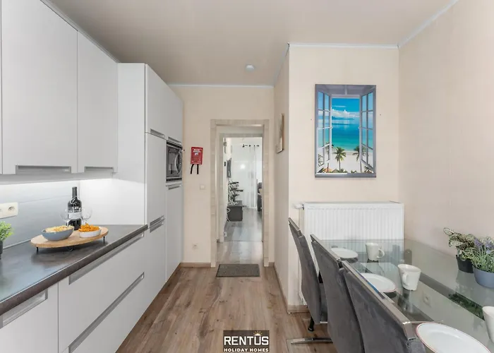 Fevery Village - Spacious For 12 Guests With Enclosed Garden