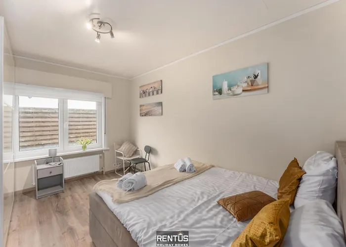 Fevery Village - Spacious For 12 Guests With Enclosed Garden