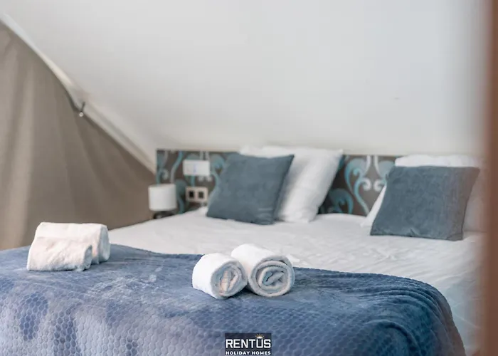 Fevery Village - Spacious For 12 Guests With Enclosed Garden בלנקנברג