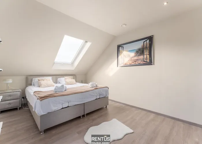 Fevery Village - Spacious For 12 Guests With Enclosed Garden *