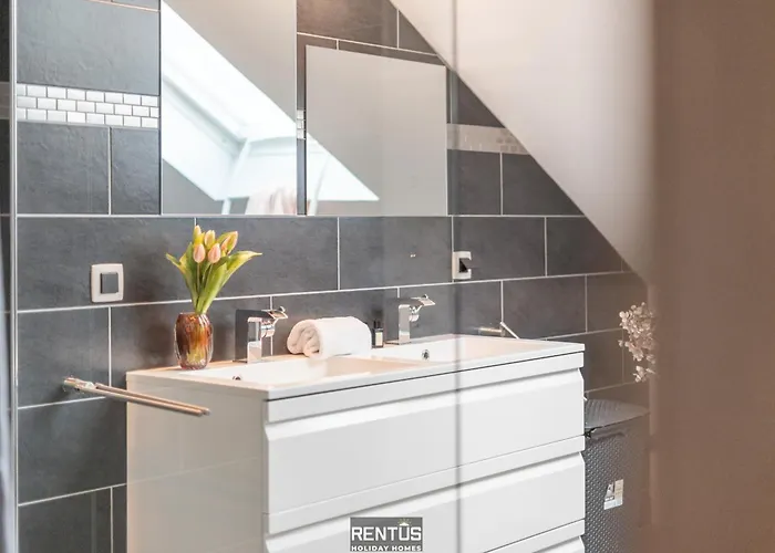 בית נופש Fevery Village - Spacious For 12 Guests With Enclosed Garden בלנקנברג